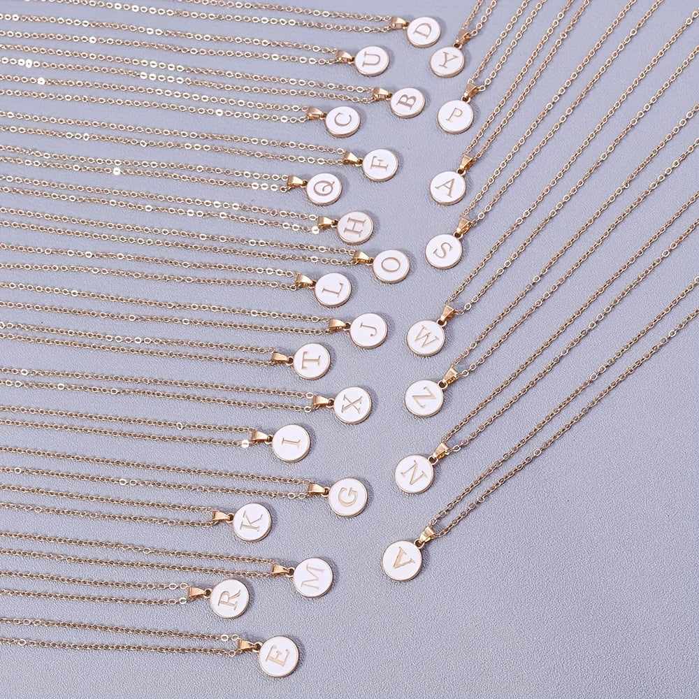 Collier Initiale "Ligne Fine" – Minimalisme Doré